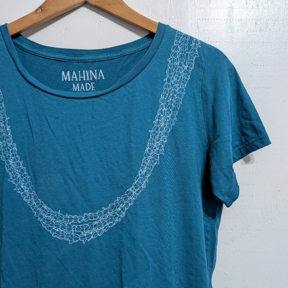 Pikake lei Women’s Tee Mahina made short sleeve t-shirt top shirt Size L